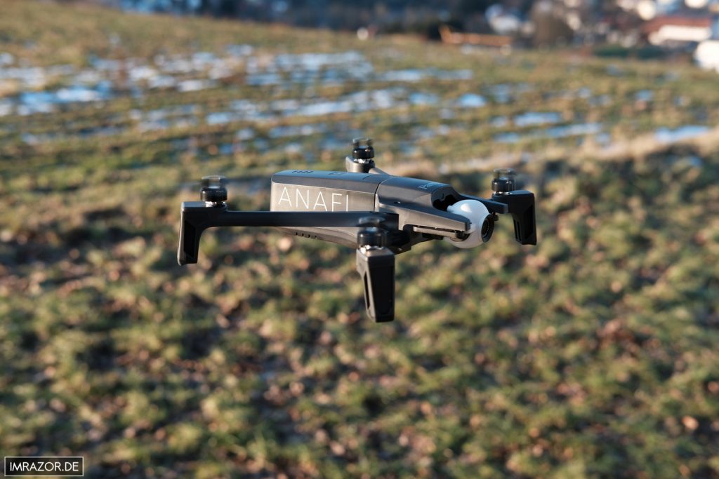 Review Parrot Anafi Parrot Anafi im Flug