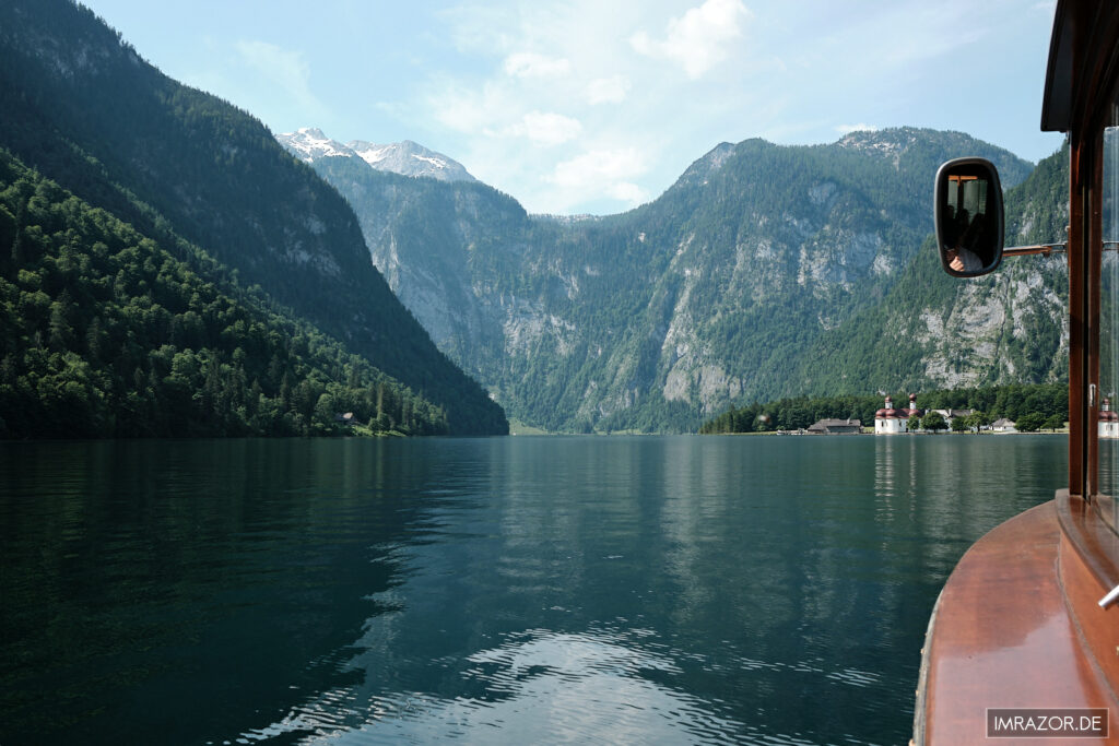 Blick über den Königsee zu St. Bartholomä