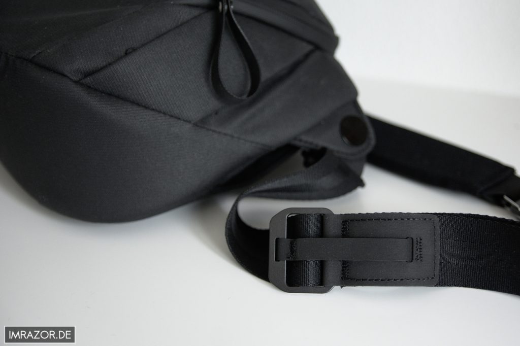 Peak Design Everyday Sling 5L - Mechanismus für Längeverstellung des Trageriemens